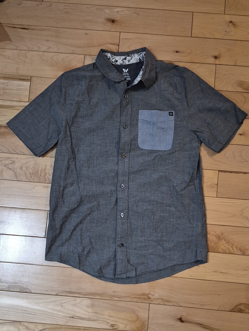 Boys Size 16 Shaun White Short-Sleeve Button-Up Shirt
